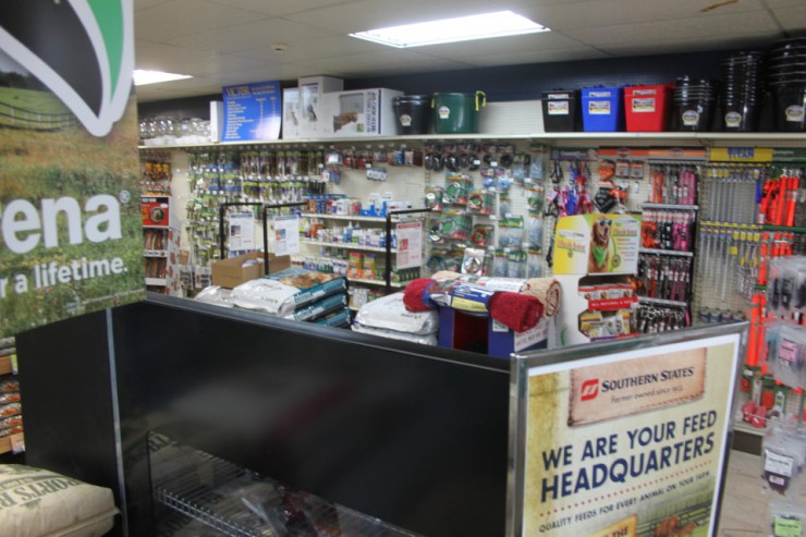 Cherokee Feed & Seed - Gainesville, GA - Farm supplies, feed and pet supplies.