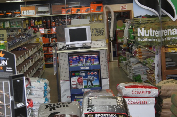 Cherokee Feed & Seed - Gainesville, GA - Farm supplies, feed and pet supplies.