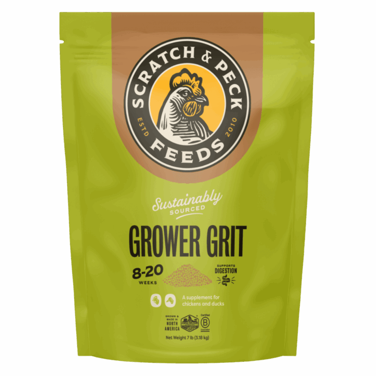 Green bag of Scratch & Peck Grower Grit. Grit for poultry.